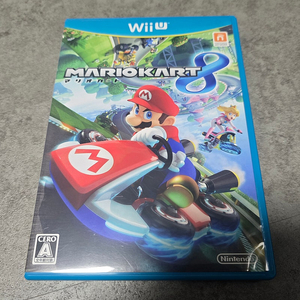 닌텐도 Wii U 마리오카트 8 (일본어 판)입니다.