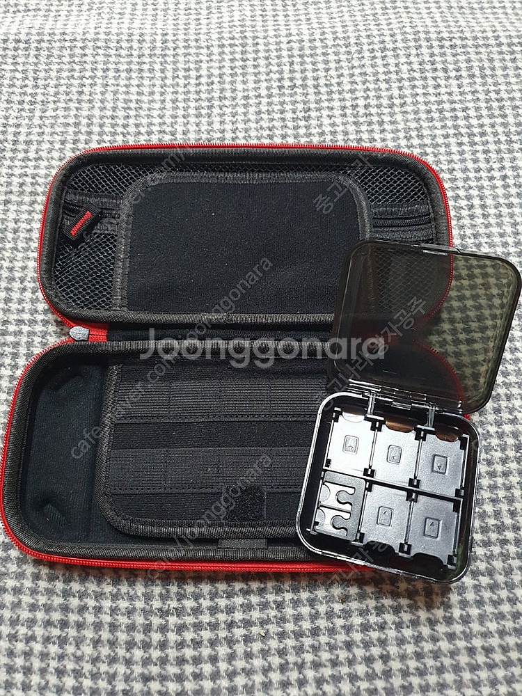 닌텐도스위치 파우치 여러가지 판매합니다--2