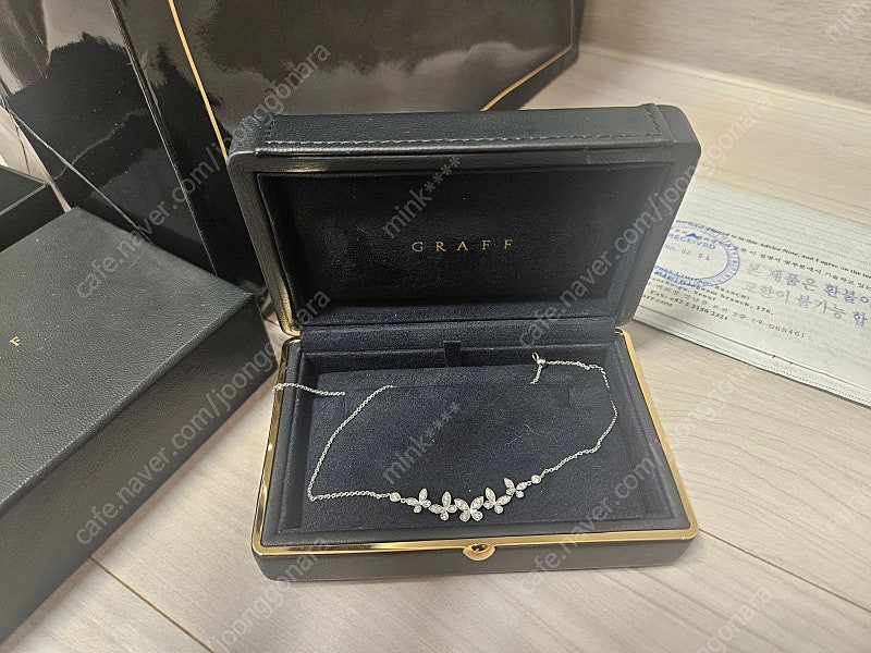 그라프 버터플라이 목걸이 쁘띠파베 판매합니다. 25년식 이미지