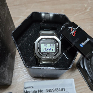 G SHOCK 지샥 쥐샥 GMW-B5000D 실버 풀메탈 정번 거의 새제품 2025년 5월 구매
