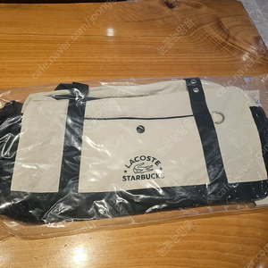 스타벅스 라코스테 가방 그린