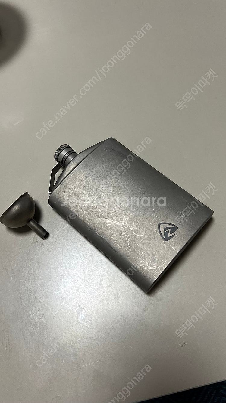 지팩스 힙플라스크 티타늄 200ml--0
