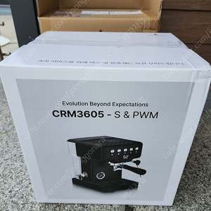 딜리코 CRM3605PWM 2세대 가정용 반자동 커피머신 미개봉