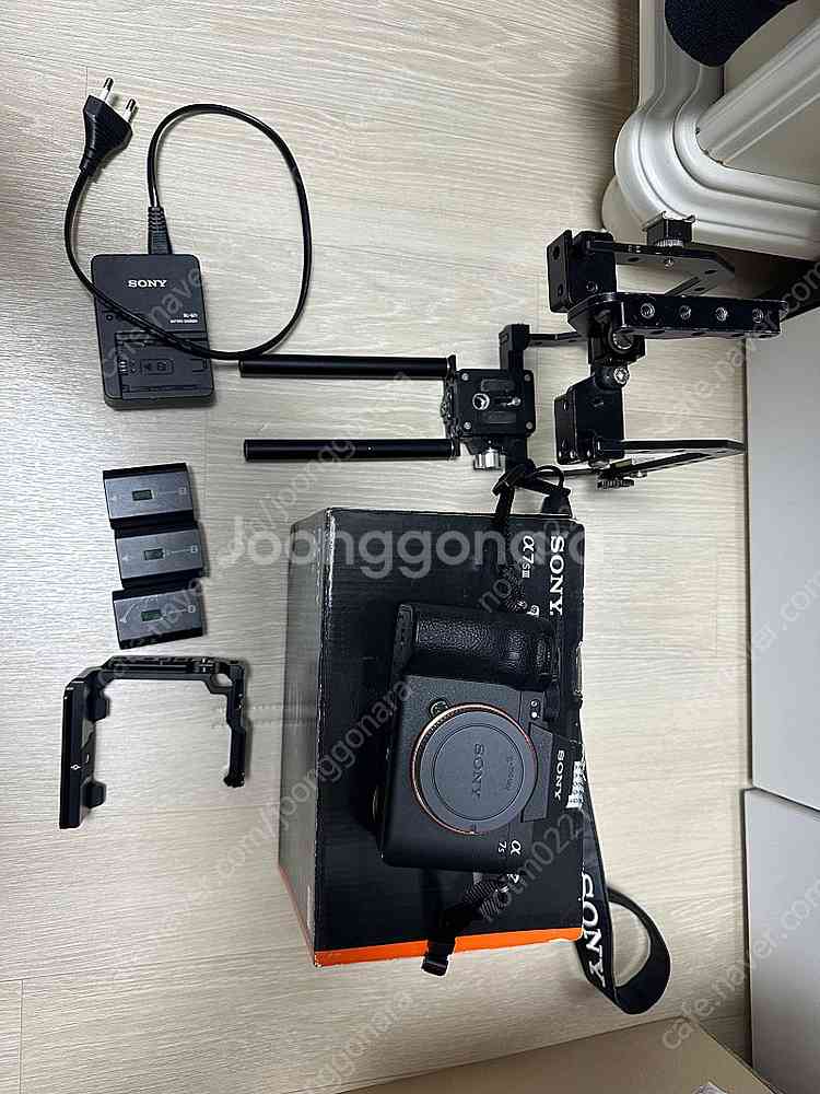 Sony A7S3 바디, 항공샷 삼각대 판매합니다--0