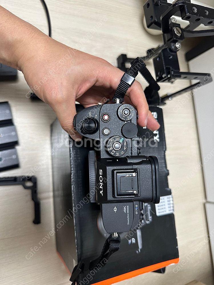 Sony A7S3 바디, 항공샷 삼각대 판매합니다--2