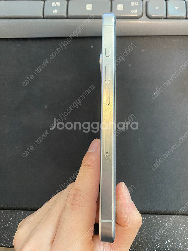 아이폰16pro 128GB--3