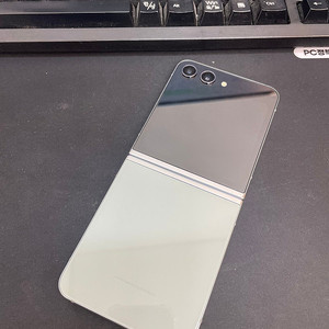갤럭시Z플립5 민트 256GB 무잔상 상태좋은 중고33만팝니다.