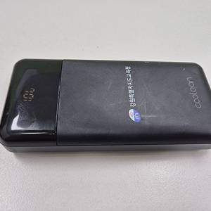 쿨린 고속충전 대용량 보조배터리 20000mAh 등등 판매합니다.