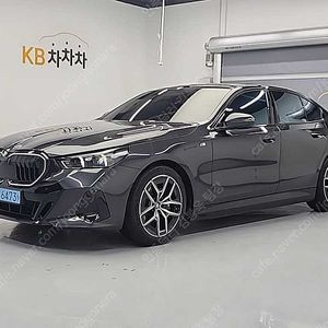 BMW i시리즈 중고 bmw i5 중고 회색 2024년식 23,041km eDrive 40 M 스포츠 중고자동차