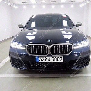 BMW 5시리즈 중고 BMW 중고 5시리즈 중고차 할부 파란색 2021년식 35,421km M550i xDrive 중고차구매