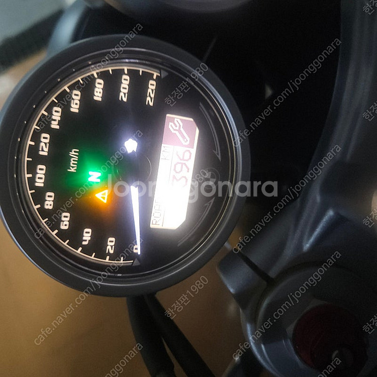 21년식bmwr9t 실키로396km 가격또 다운1600...--3