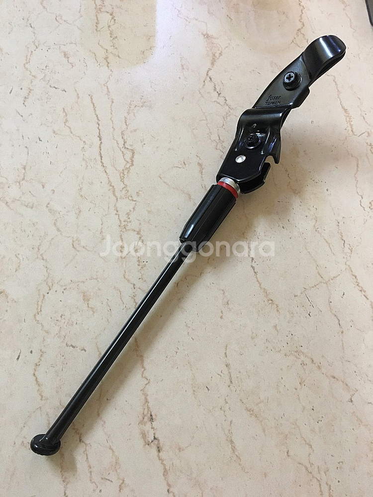 (5천원씩) 자전거 용품과 부품.--1