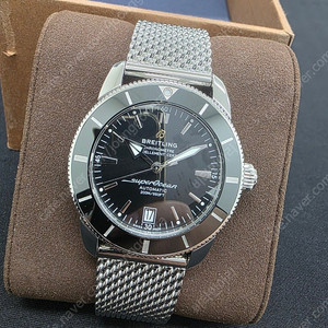 브라이틀링 슈퍼오션 헤리티지 B20 오토매틱 검판 44mm 44미리 AB2030 판매합니다