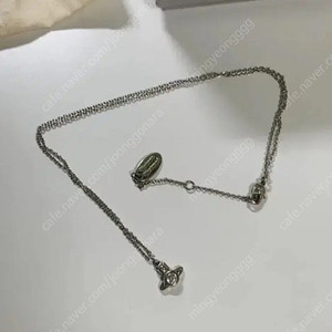 비비안 웨스트우드 런던 오브 목걸이