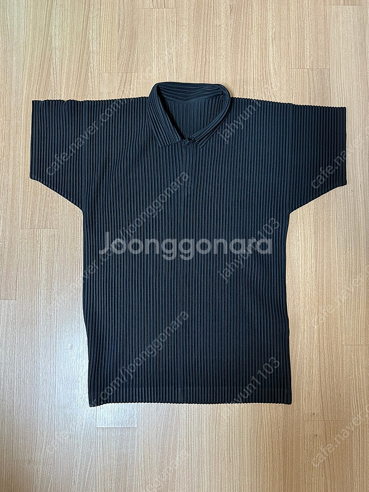 이세이미야케 반팔카라 플리츠 폴로 티셔츠 블랙--4