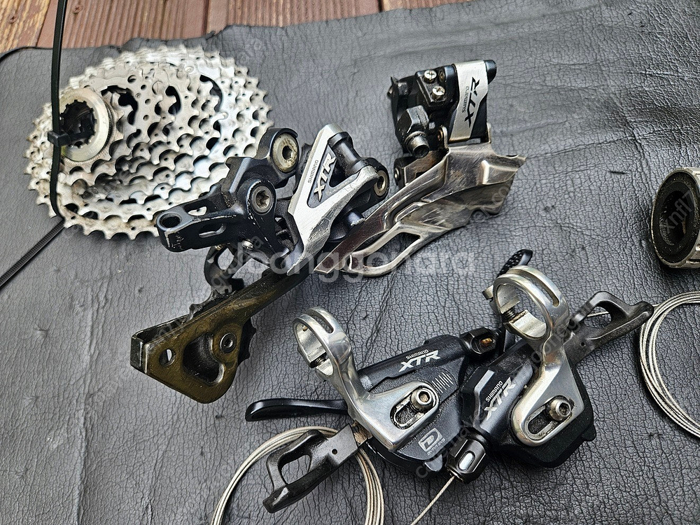 30단 xtr 구동계 셋 과 인스텝 통기타 일괄53만--3