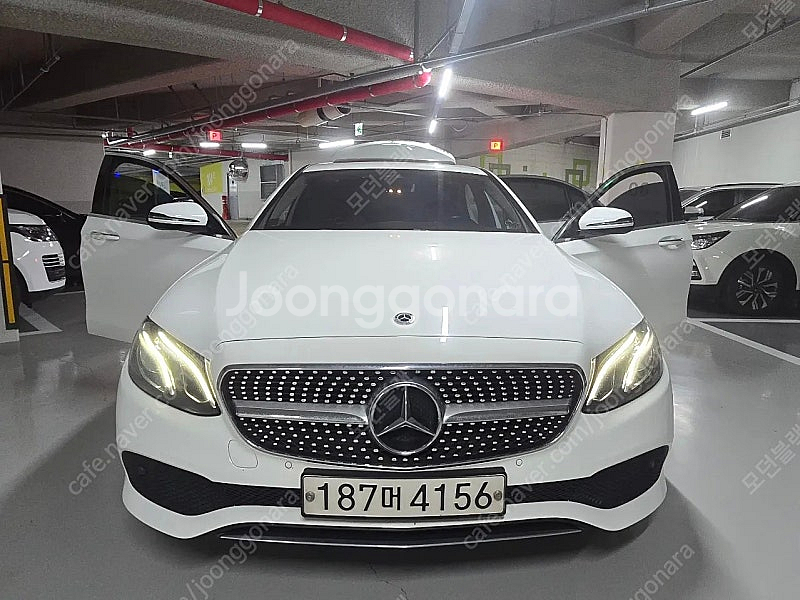 18년형 e200 w213 흰색/브라운시트 12만km+...--0
