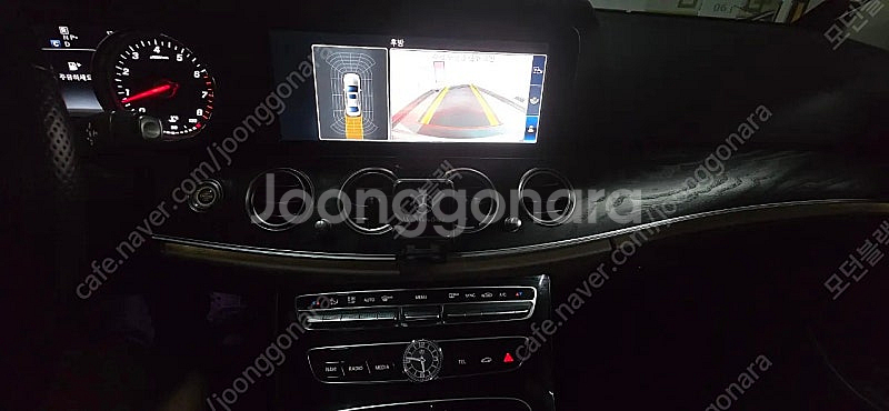 18년형 e200 w213 흰색/브라운시트 12만km+...--6