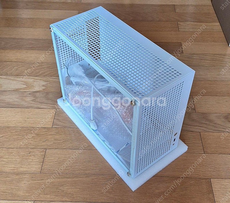 PC 케이스 (matx, itx) 미사용품 팝니다. (...--7