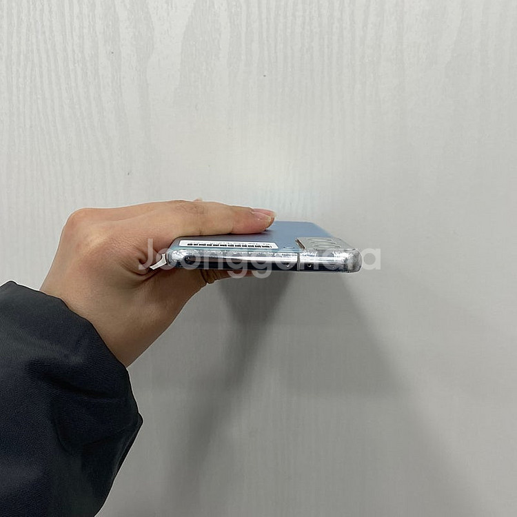 71802 갤럭시S21플러스 256기가 실버 공기계 팝니다 20만원--4