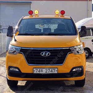 어린이보호차량 더 뉴 그랜드 스타렉스 중고차 노란색 2019년식 54,009km 어린이보호차 LPi 12인승 개인사업자 차량구매