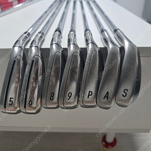 테일러메이드 m6 아이언 85 Flex R 팝니다. (7번 파손)