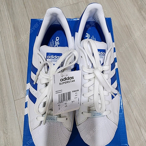 가격내림 아디다스 슈퍼스타 FW4406 270