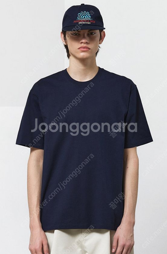 옷장정리하면서 안입는 옷들 판매합니다.--3