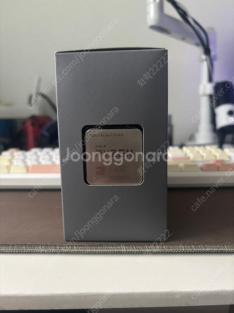 AMD 라이젠 5700x 정발 + B550 애즈락 팬텀...--4