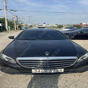 벤츠 E클래스 중고차 벤츠 중고차 수입중고차 검정색 2019년식 E300 4MATIC 익스클루시브 개인사업자 차량구매