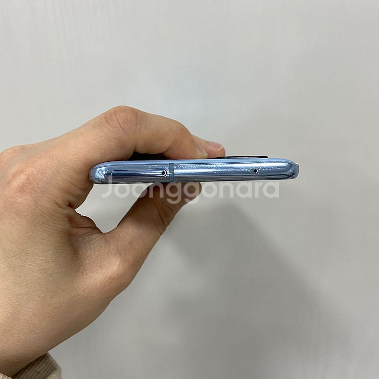 79966 갤럭시퀀텀 128기가 블루 팝니다 8만원--6