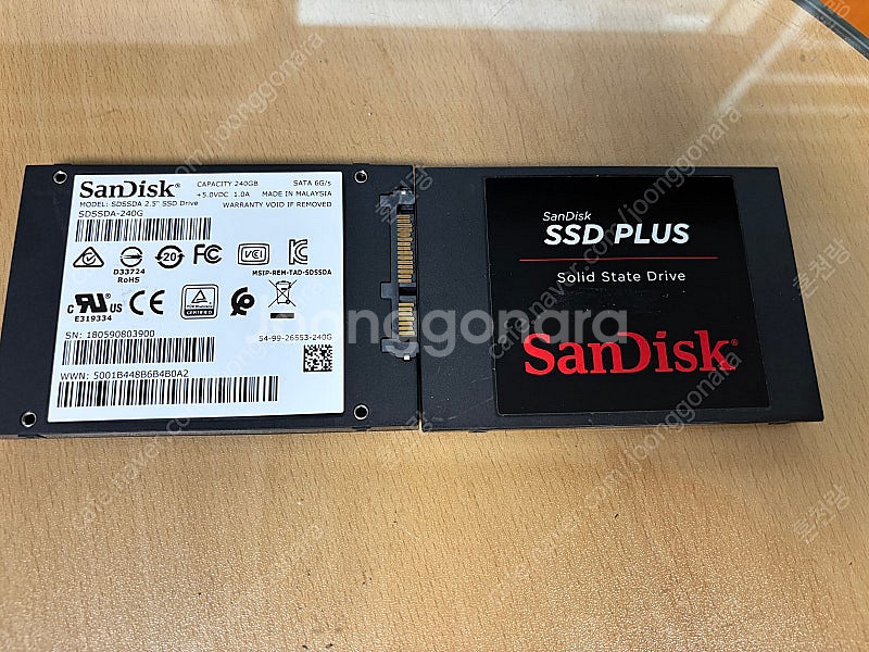 [대전] 2.5인치 SSD 250/256기가 팝니다--1