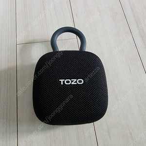 tozo pe1 블루투스스피커 두대 팝니다.