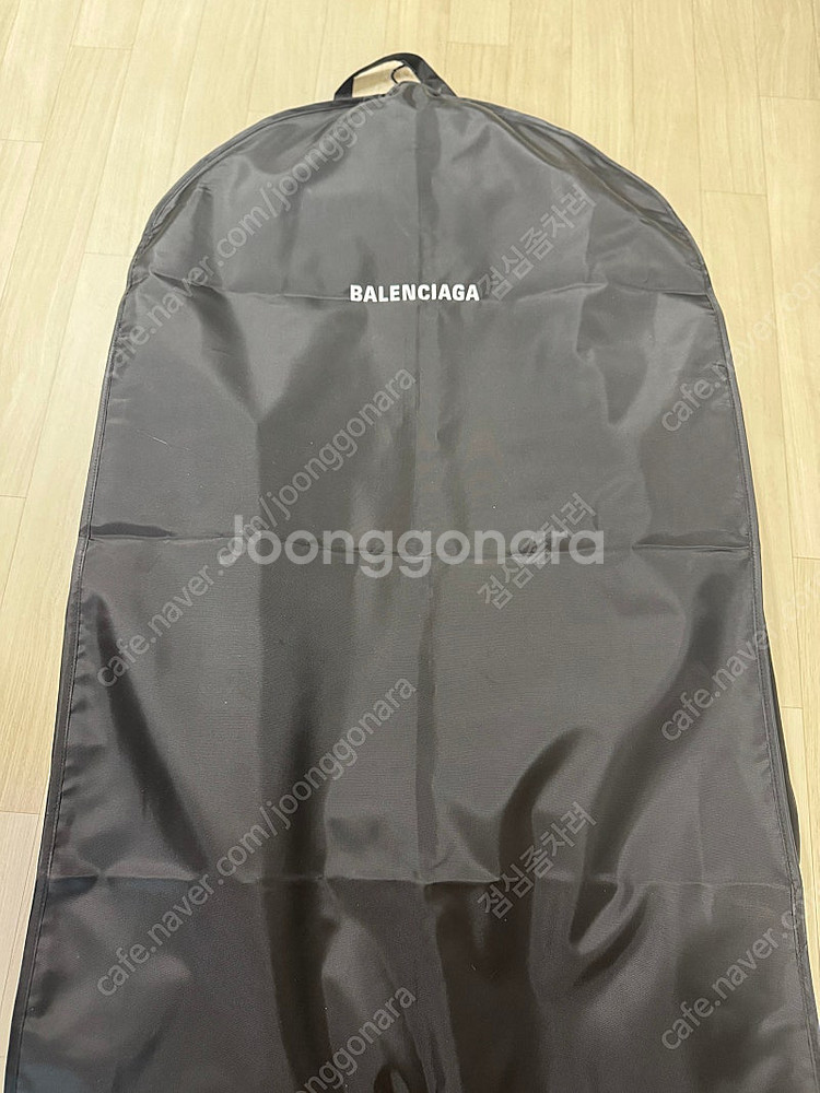 발렌시아가 체크 울코트 3사이즈 새상품 판매합니다.--1