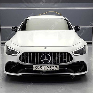 77,951 km 벤츠 AMG 중고 벤츠 AMG GT 중고 4도어 43 4MATIC+ 중고차시세가격 흰색