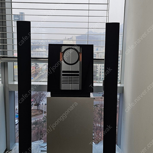 뱅앤올룹슨 베오사운드 beosound 3000 본체와 스피커 베오랩 beolab 6000, 정품 스탠드, 리모컨 포함 풀셋트입니다.