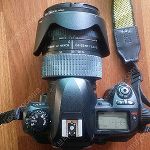 디카, 디지털 카메라, DSLR 니콘 D100, 니콘 쿨픽스 P100(하자 있음), 삼성 VLUU PL100 듀얼 셀카(하자 있음), 필름 카메라, 대형 가방, 카메라 삼각대, 셀