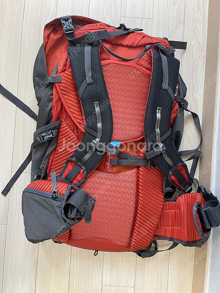 툴레 버선트 60L 아스팔트, 에게블루 일괄 판매합니다--1