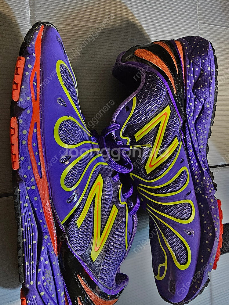 뉴발란스 890v3 270mm 팔아요--1