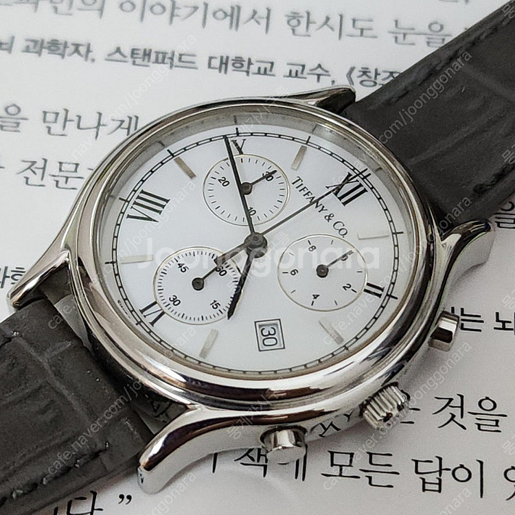 티파니앤코 에나멜 탑 크로노그래프 남성시계--3