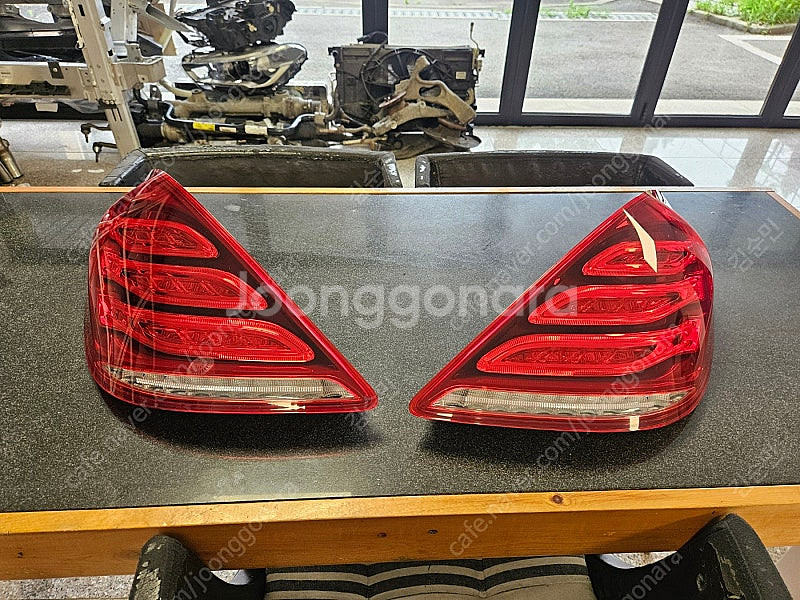 벤츠 W222 S350 전기형 중고후미등 판매합니다.--0