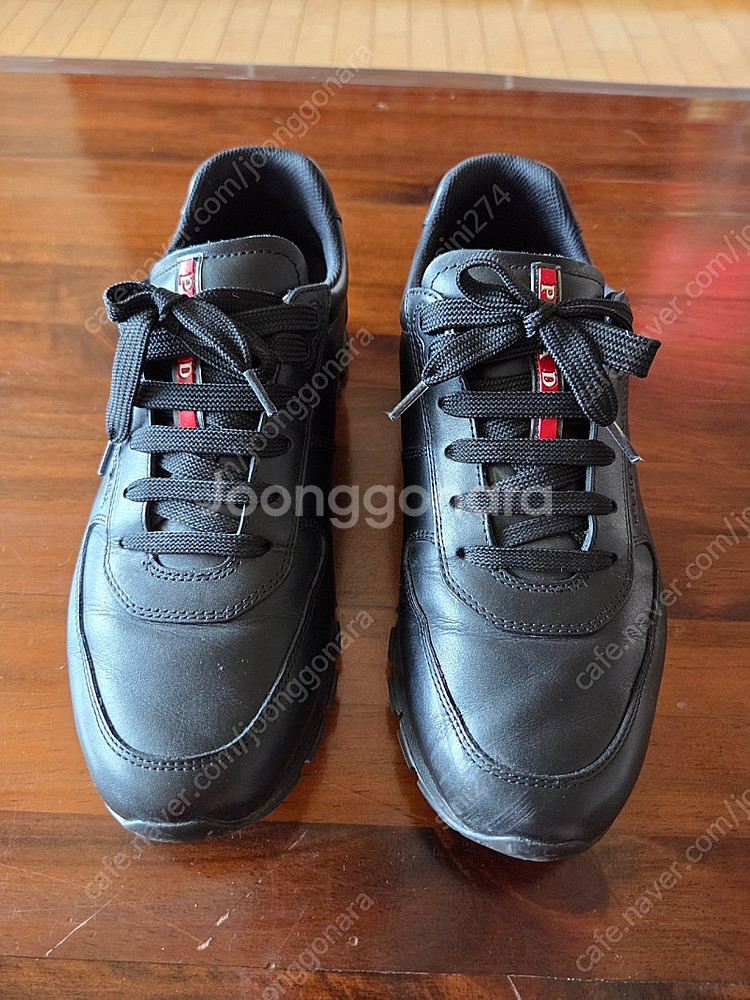 프라다 8사이즈(270-275) 팝니다--0