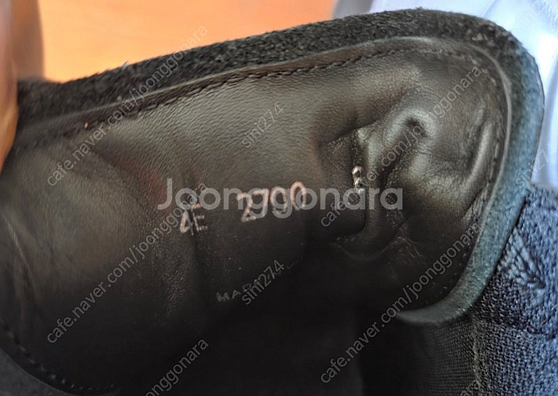 프라다 8사이즈(270-275) 팝니다--8