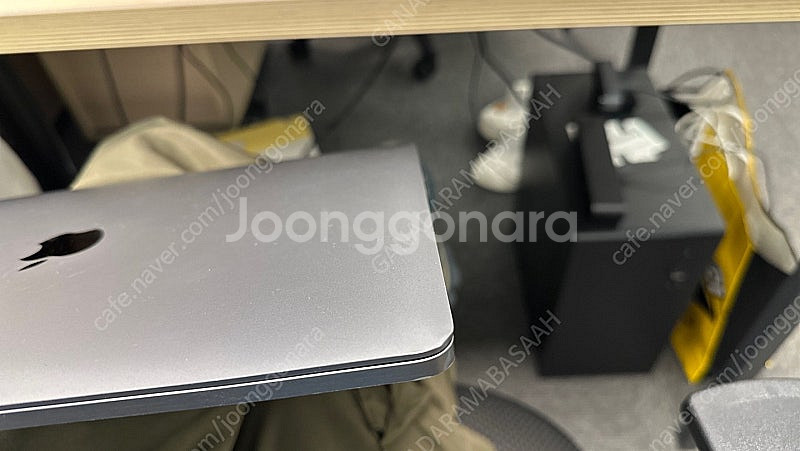 맥북 프로 m2 13인치 (8g, 512gb) 팝니다!--1