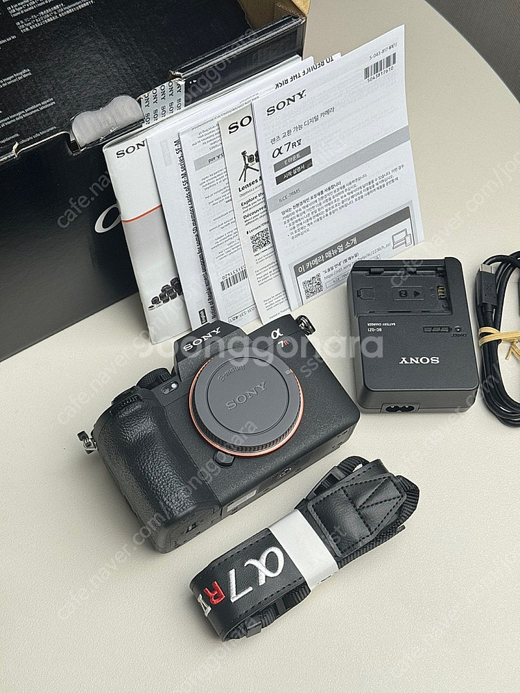 소니 A7R5 , 40G , 삼양 75.8 , 1004...--0