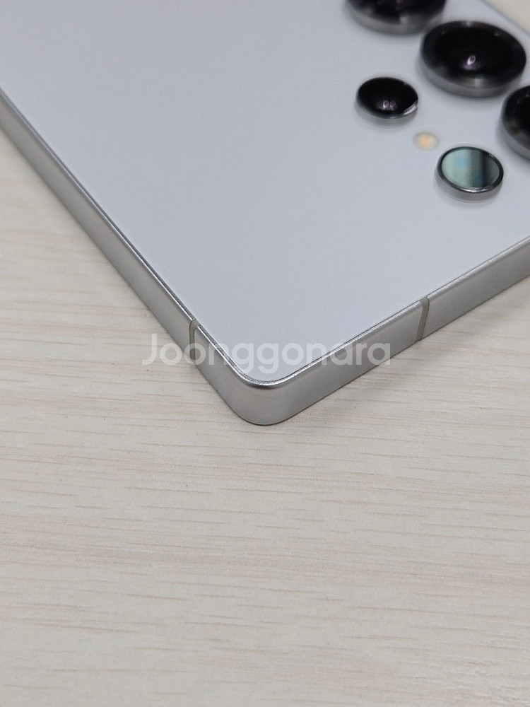 갤럭시 S25울트라 화이트실버색상 512용량 새상품컨디션 초S급 단말기 116만 판매합니다--4