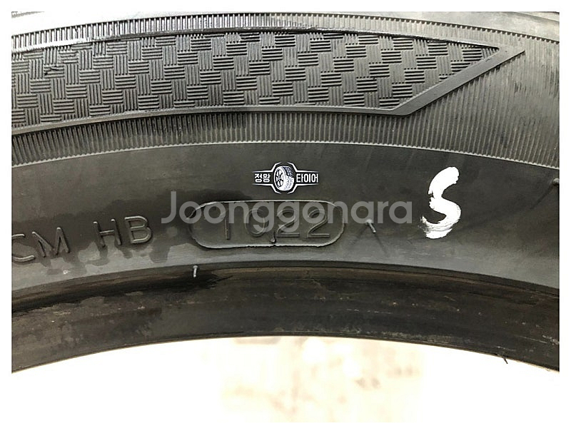 중고타이어 한국타이어 벤투스S2AS X 255/45R2...--5