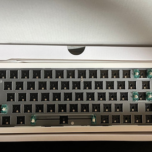 GMK67-S(화이트) 유무선 기계식 키보드