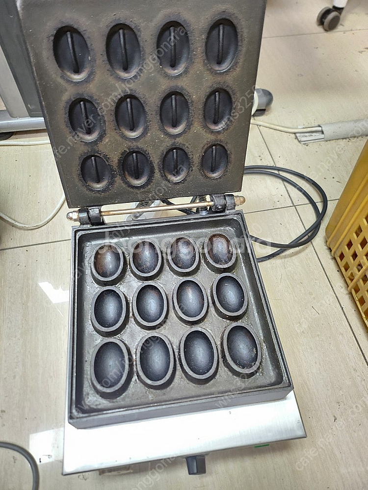 태양산업 커피콩 빵 기계 12구 상태좋음 경기광주 택배...--0