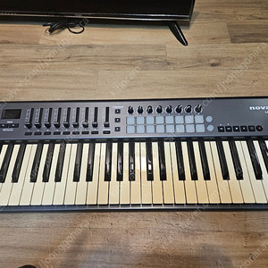 novation launchkey49 미디건반